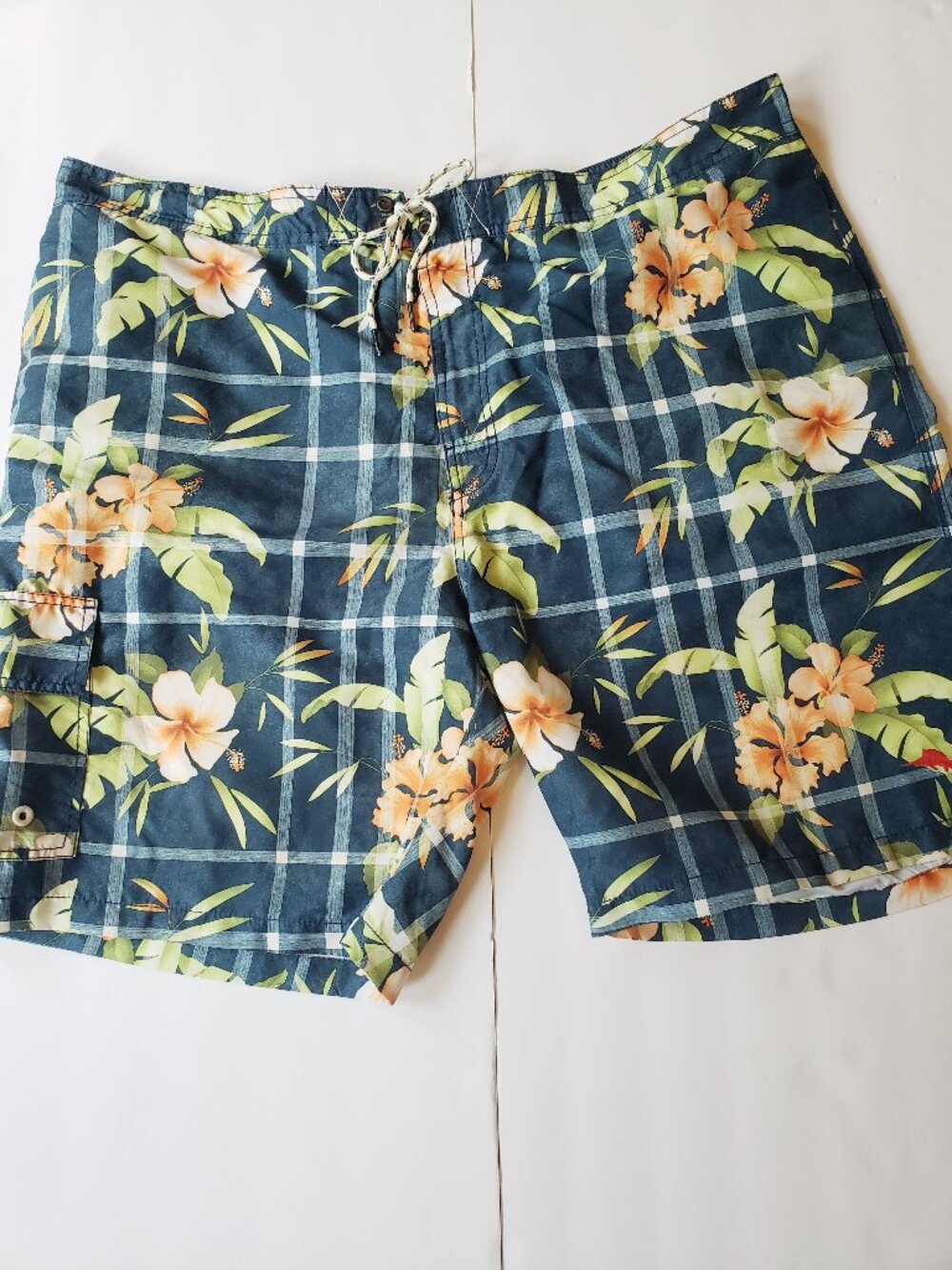 Tommy Bahama Relax Tropical Hawaiian Cargo Swim Trunks Board Shorts